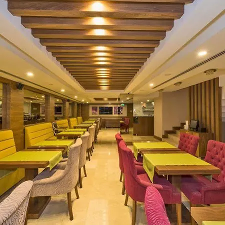Darkmen Hotel
