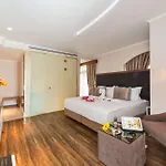 Darkmen Hotel 3*