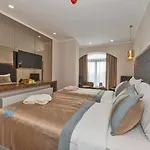Darkmen Otel 3*
