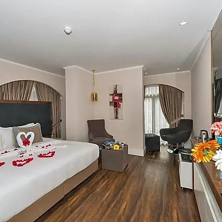 Darkmen Hotel