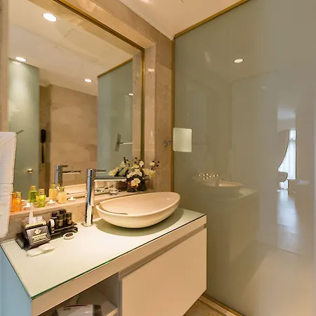 Darkmen Hotel 3*